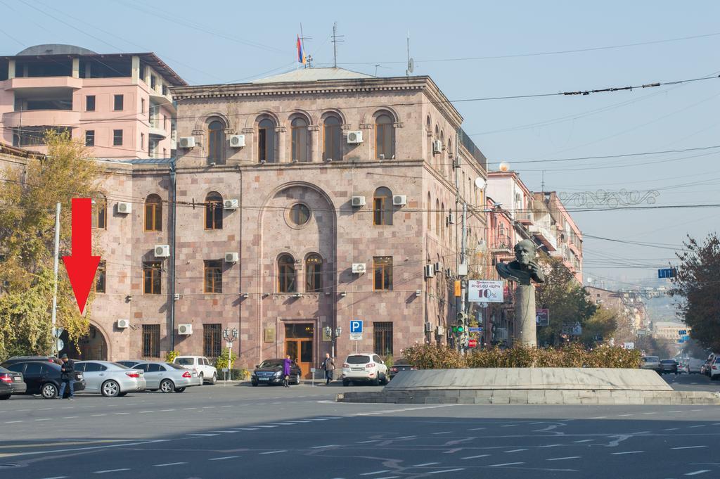 Umba Hostel & Tours Ereván Exterior foto